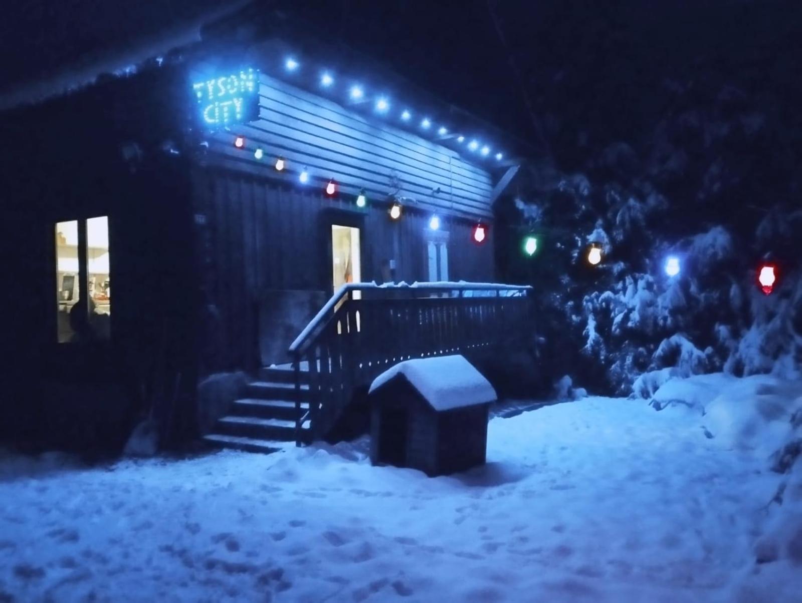 Chalet 8 Personnes + Grand Terrain Et Riviere Entremont Εξωτερικό φωτογραφία