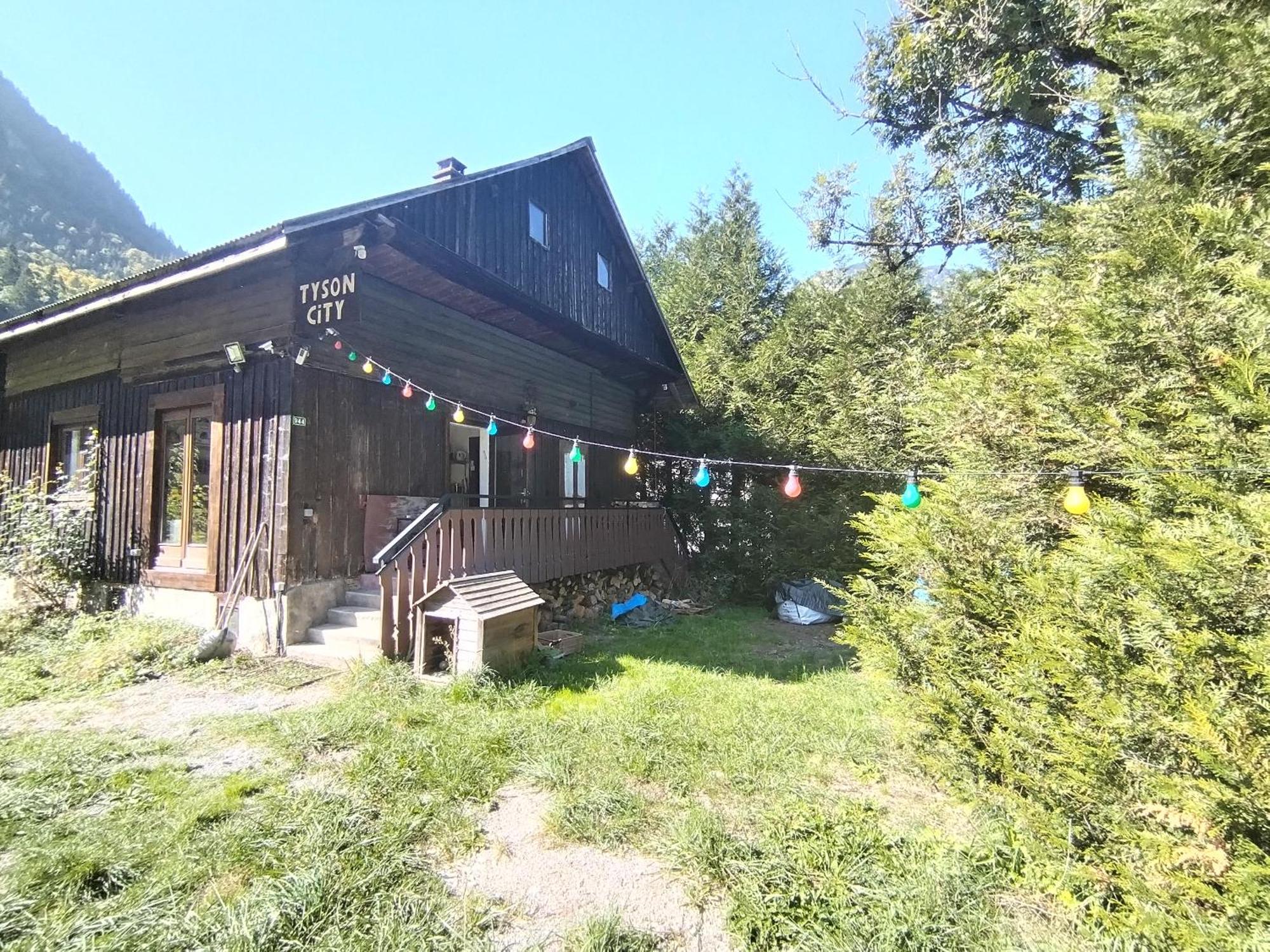 Chalet 8 Personnes + Grand Terrain Et Riviere Entremont Εξωτερικό φωτογραφία