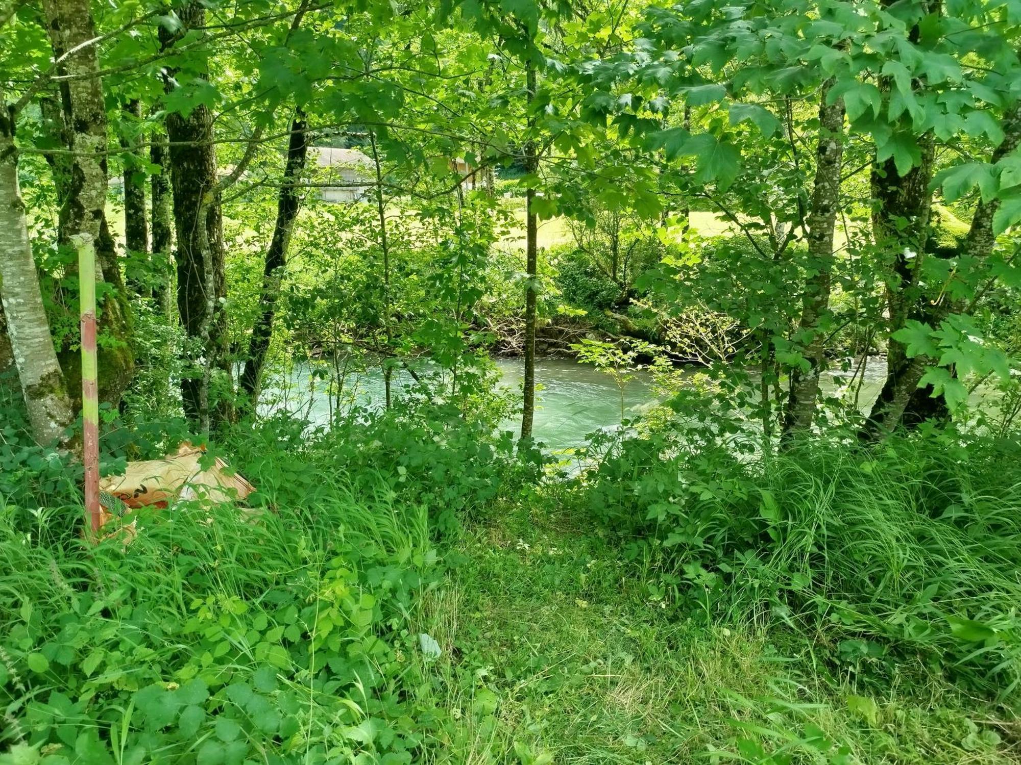 Chalet 8 Personnes + Grand Terrain Et Riviere Entremont Εξωτερικό φωτογραφία