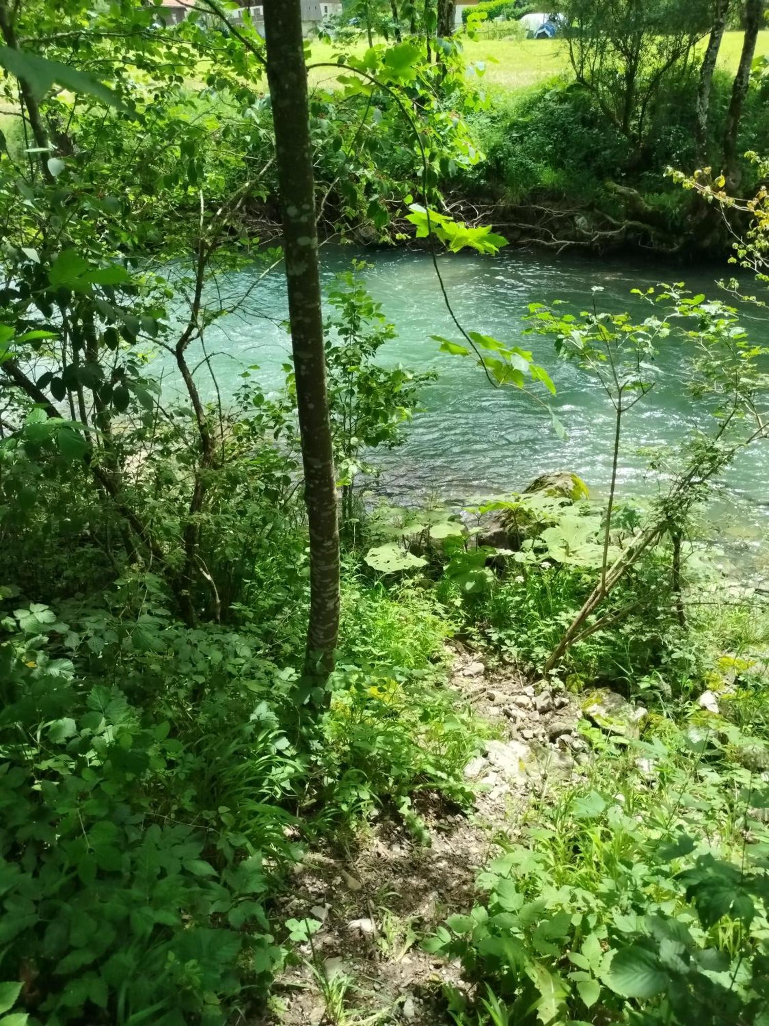 Chalet 8 Personnes + Grand Terrain Et Riviere Entremont Εξωτερικό φωτογραφία